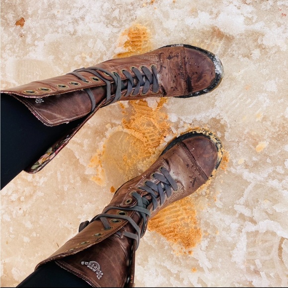 Dr. Martens Triumph Foldover Boots Distress Brown Leather Floral Cottagecore - Picture 1 of 15